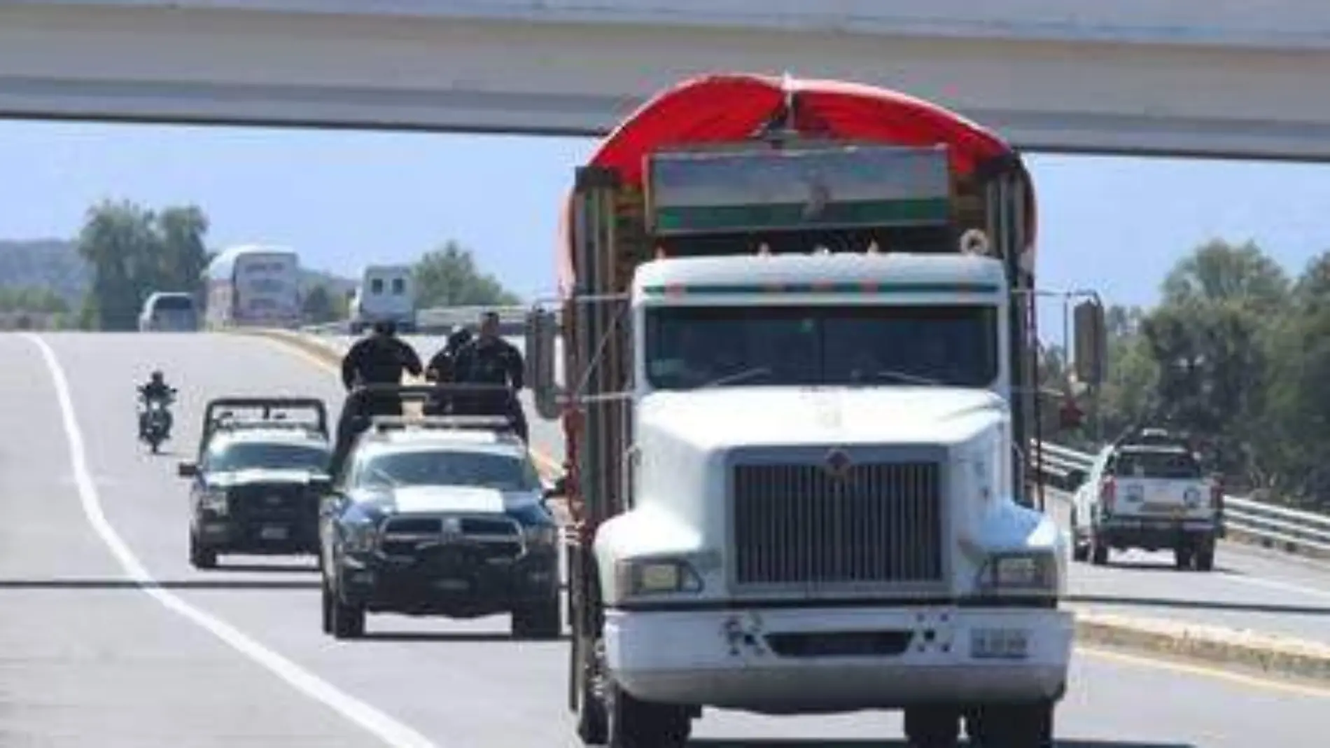 HISTORIA 2 IVAN VENEGAS - TR4ANSPORTE PESADO AUTOPISTA MEXICO PUEBLA (2)